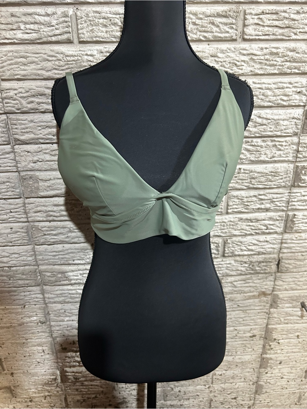 Aerie triangle bikini top Size L Padded Adjustable Straps Band 29 inches